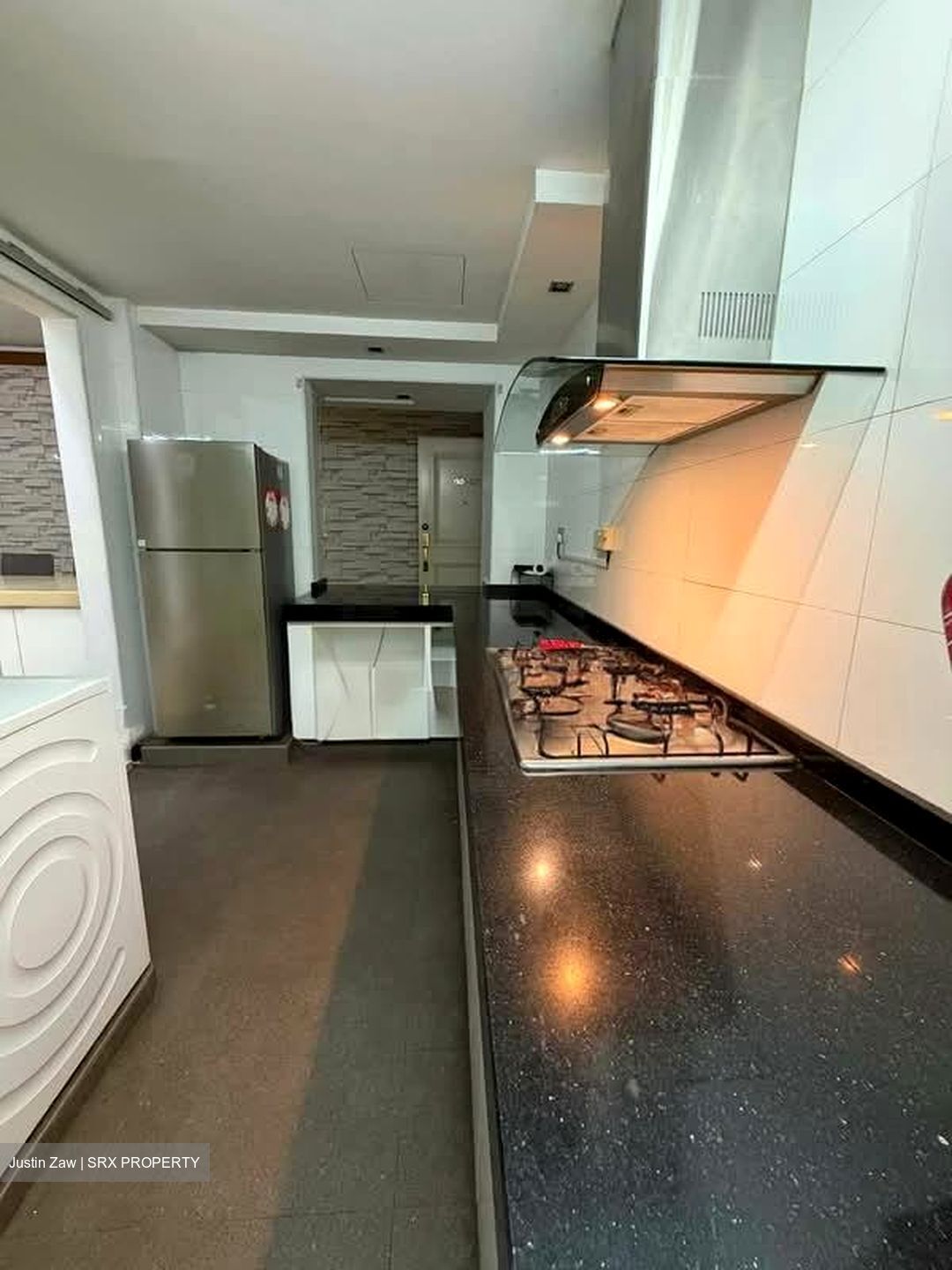 Parkview Apartments (D23), Apartment #569258581